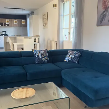 Ormoie Beautiful House 5 Bedroomed Near Disneyland Paris Apartment Magny-le-Hongre