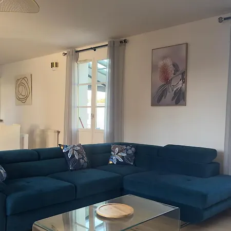 Ormoie Beautiful House 5 Bedroomed Near Disneyland Paris