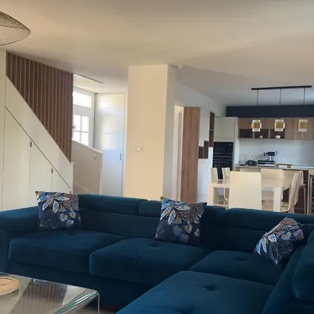 Ormoie Beautiful House 5 Bedroomed Near Disneyland Paris מאני-לה-הונגרה
